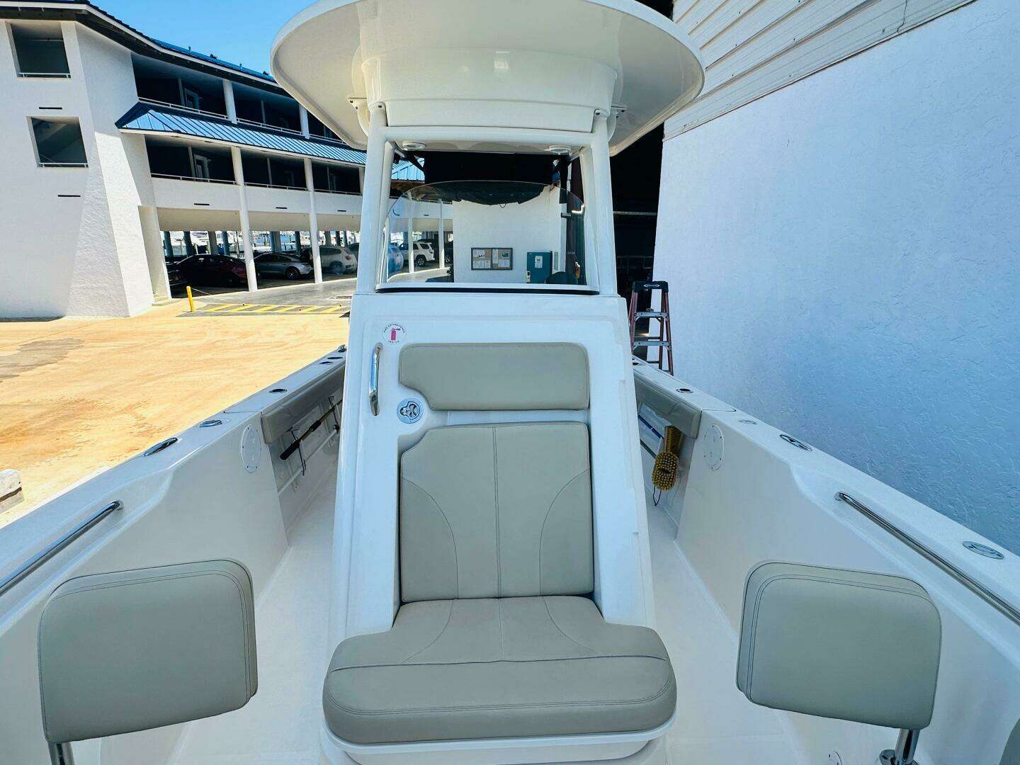 2016 Pursuit C 238 Center Console - Image 25
