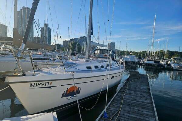 2001 Catalina 380