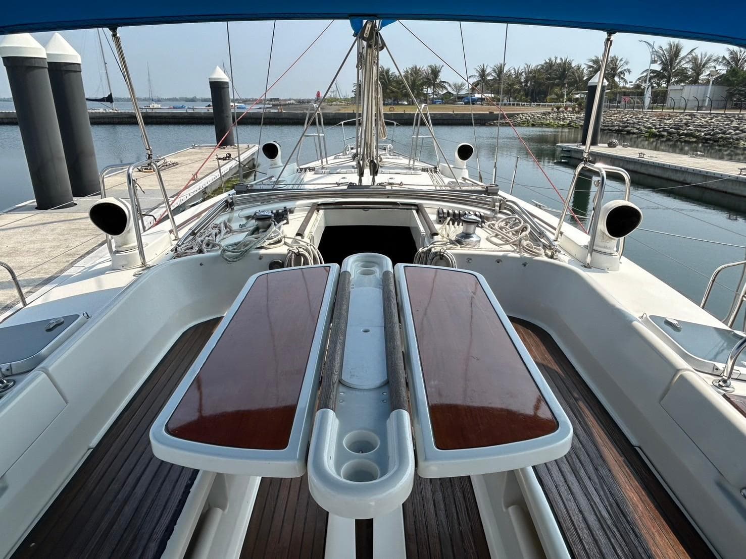 Cockpit view of 1997 Beneteau Oceanis 50 sailboat docked at marina.