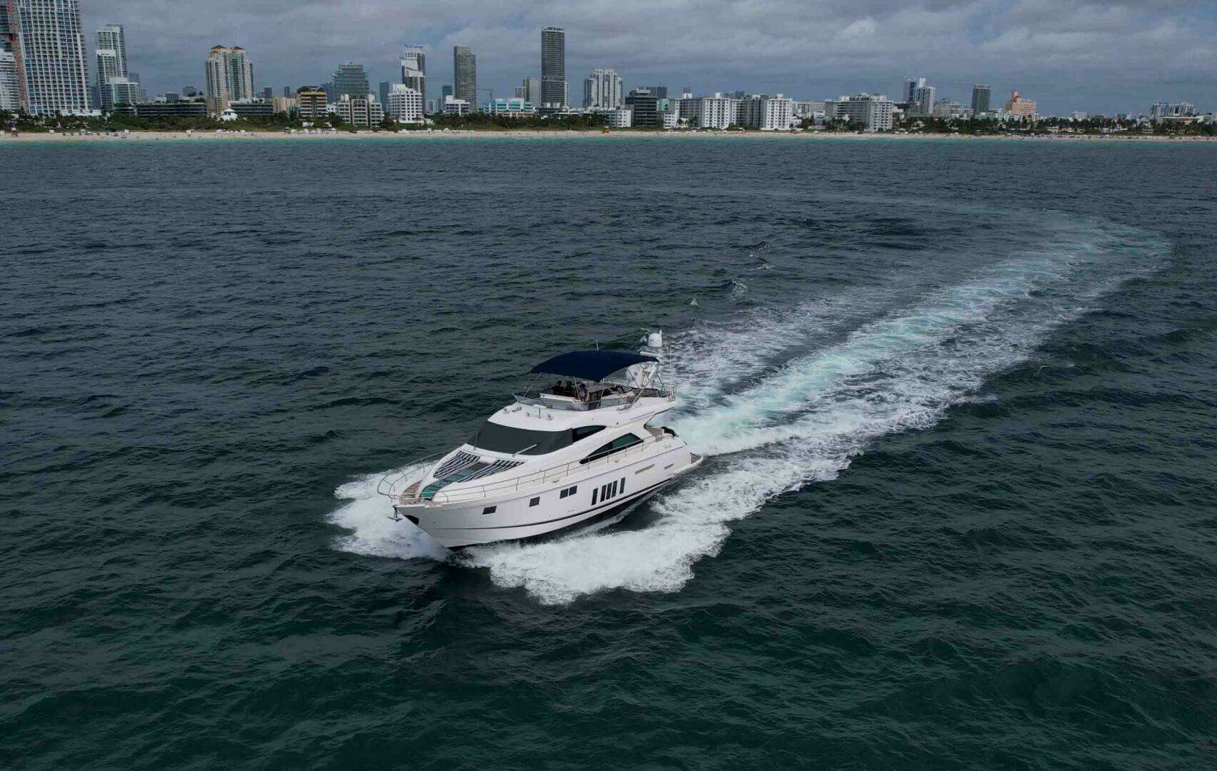 2013 Fairline 65 Squadron - Image 3