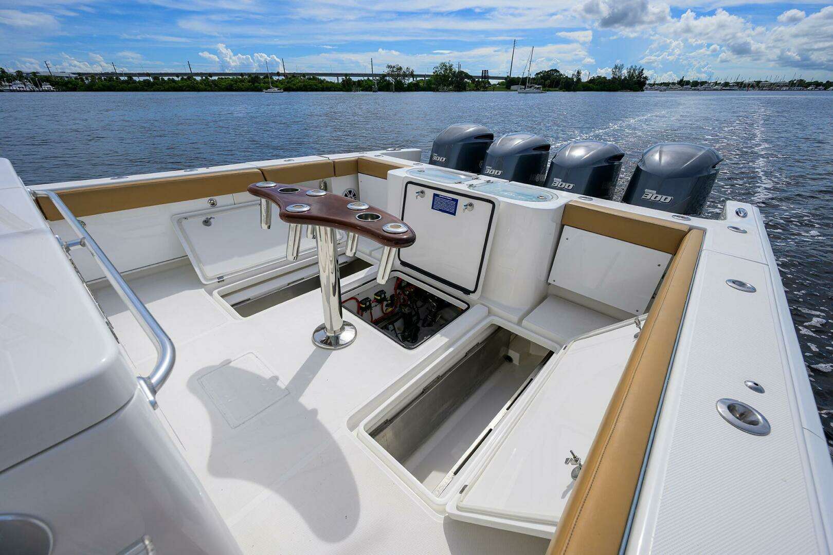 2018 Buddy Davis 42 Center Console - Image 40