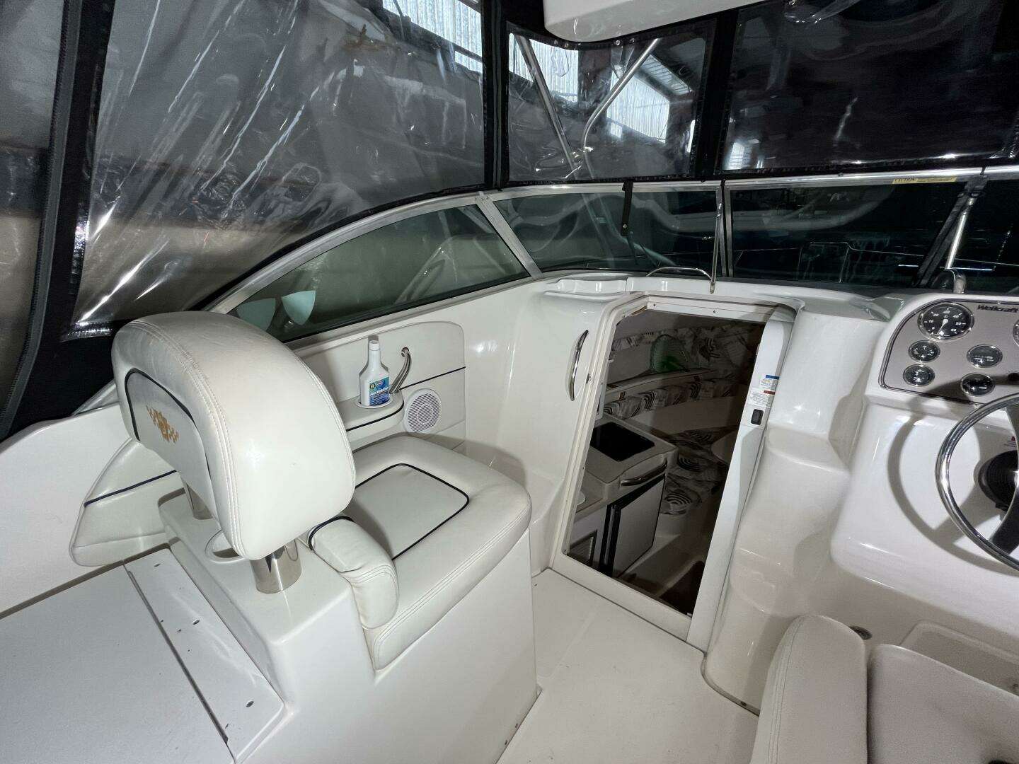 2001 Wellcraft 270 Coastal - Image 17