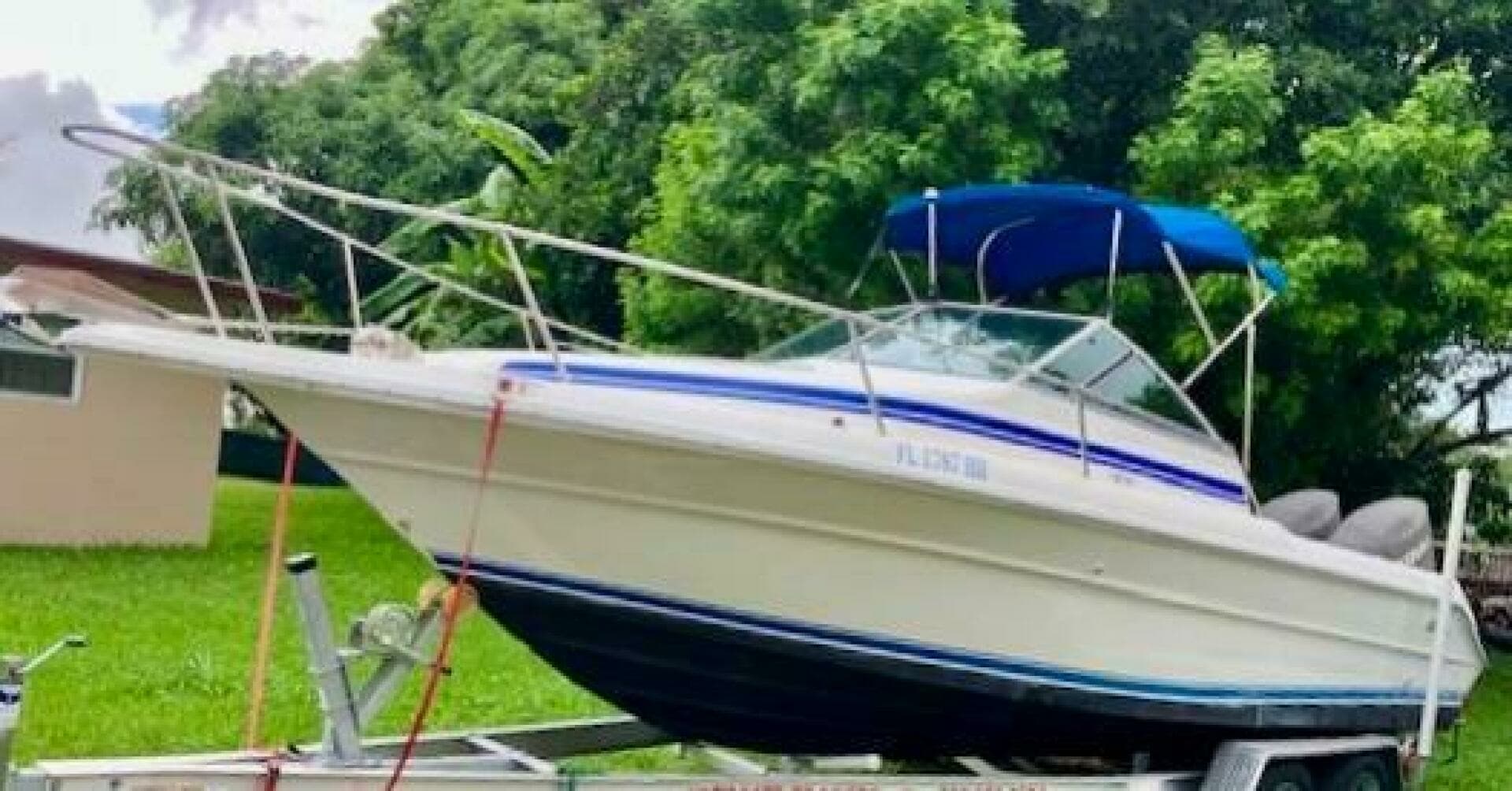 1990 Sea Ray 240 Sundeck - Image 2