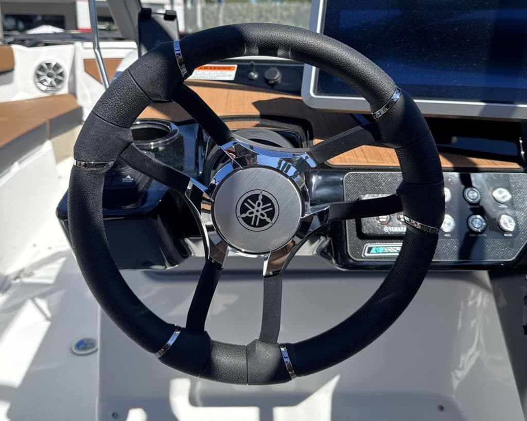 2026 Yamaha Boats 222SE - 22