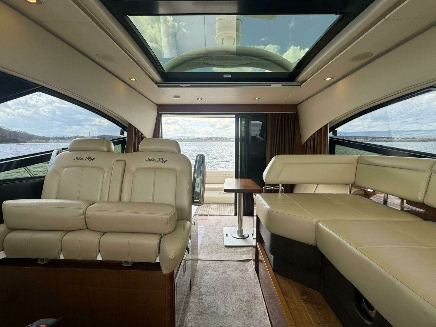 2015 Sea Ray — - Image 15