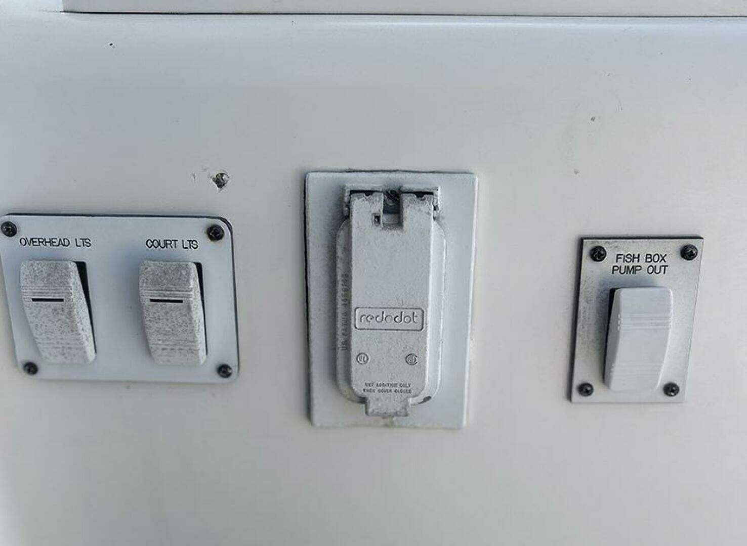 2002 Silverton 42 Convertible - Image 38