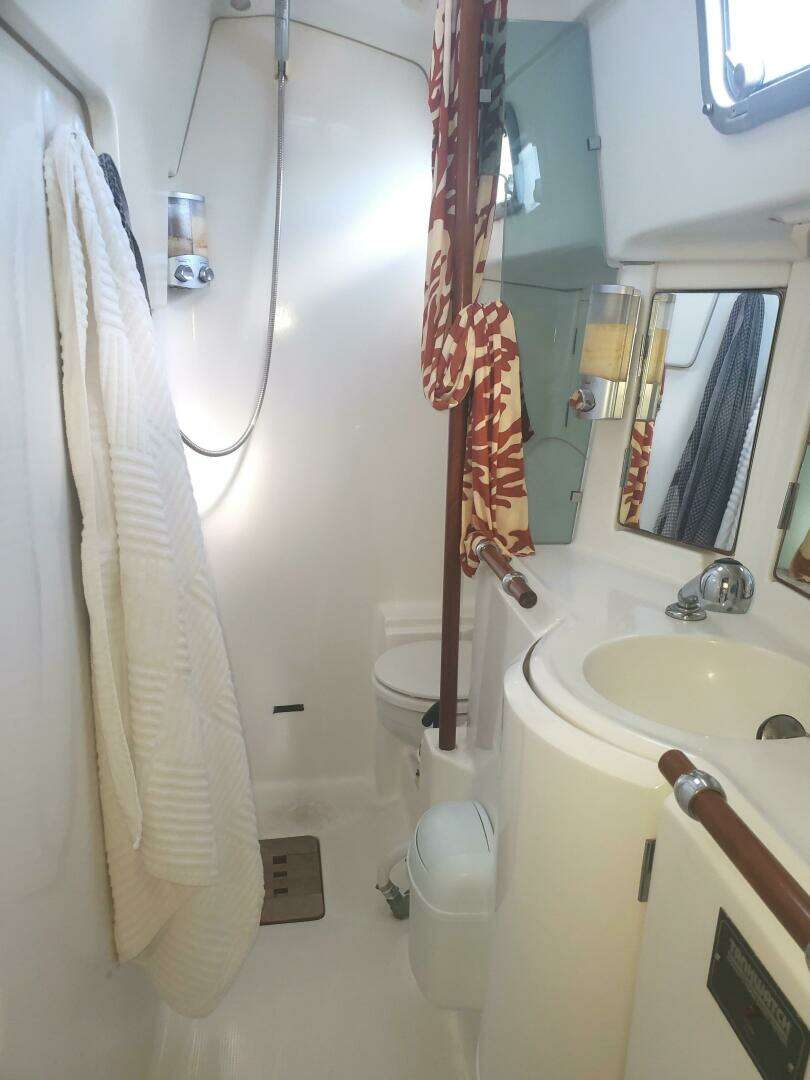 1997 Beneteau Oceanis - Image 15