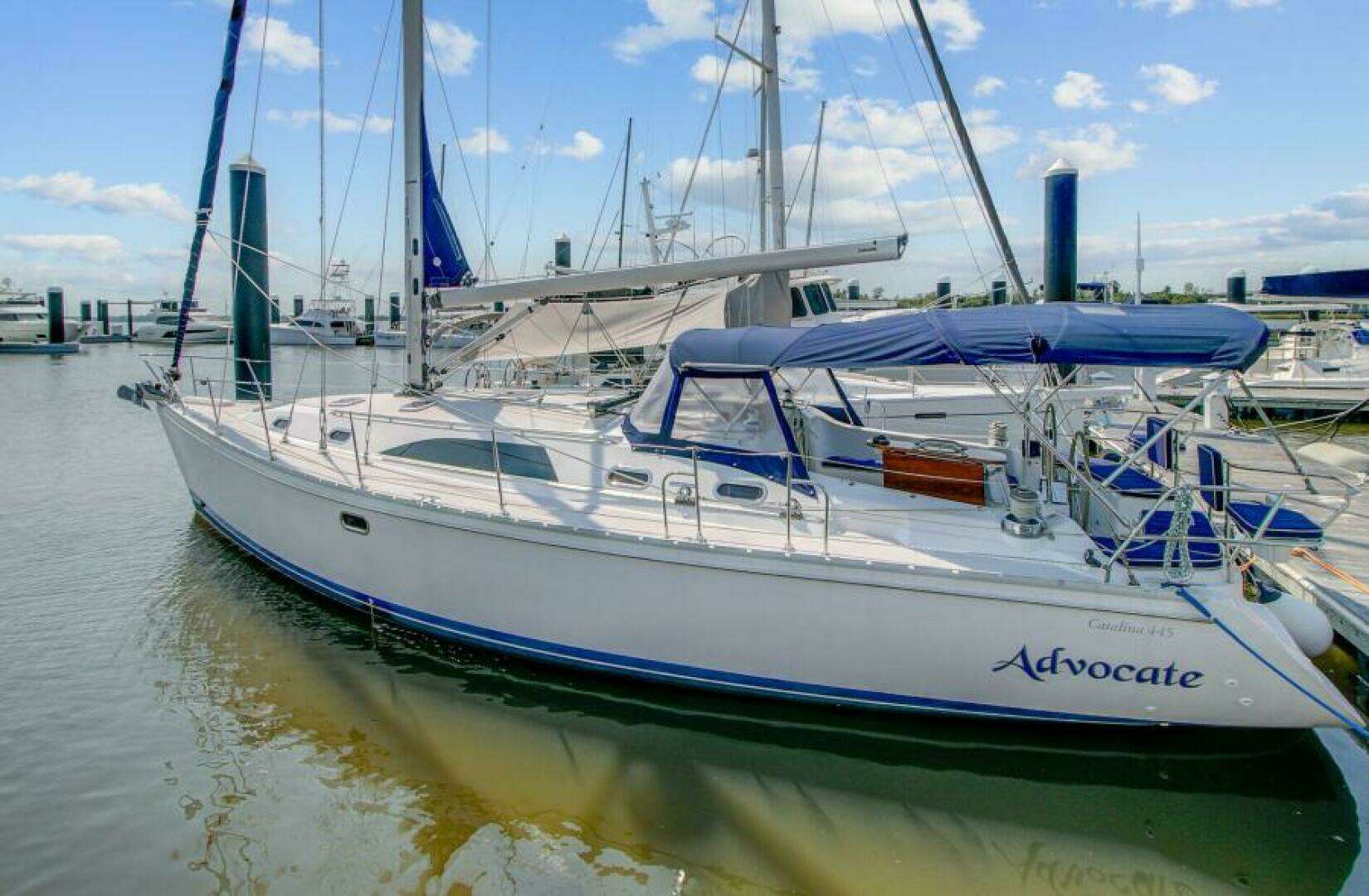 2011 Catalina 445 - Image 2
