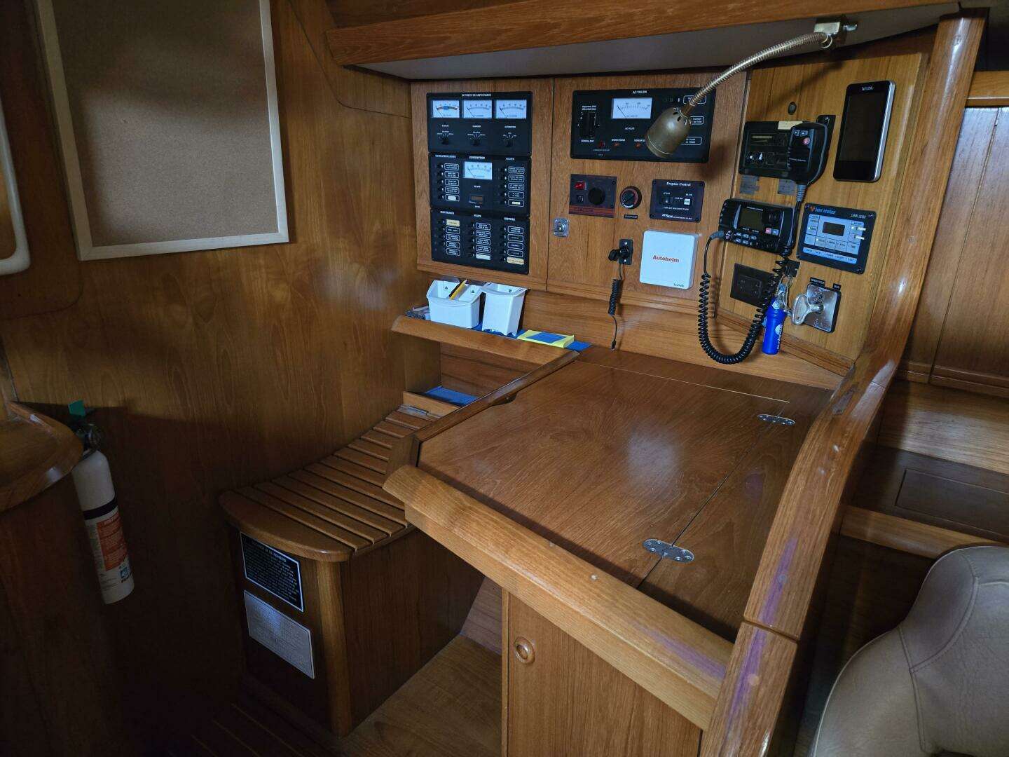 1998 Jeanneau Sun Odyssey 42 Atlantic Cruiser - Image 34