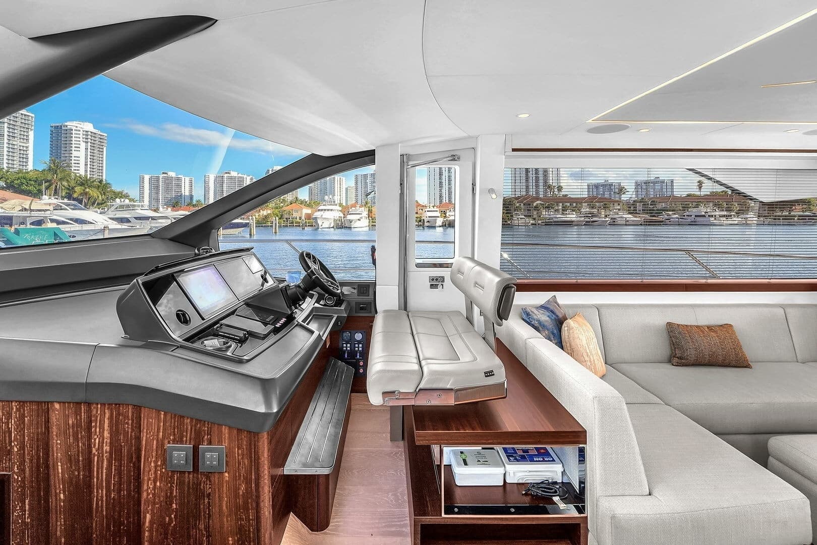 2023 Sunseeker Manhattan 68 - Image 57