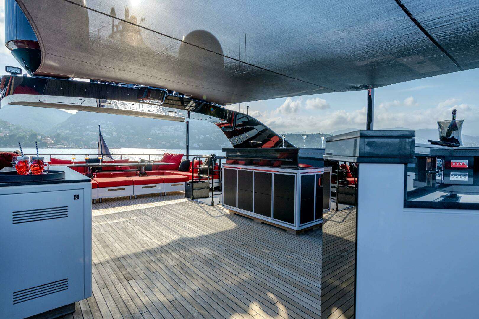 2017 Overmarine Mangusta 165 E - Image 10