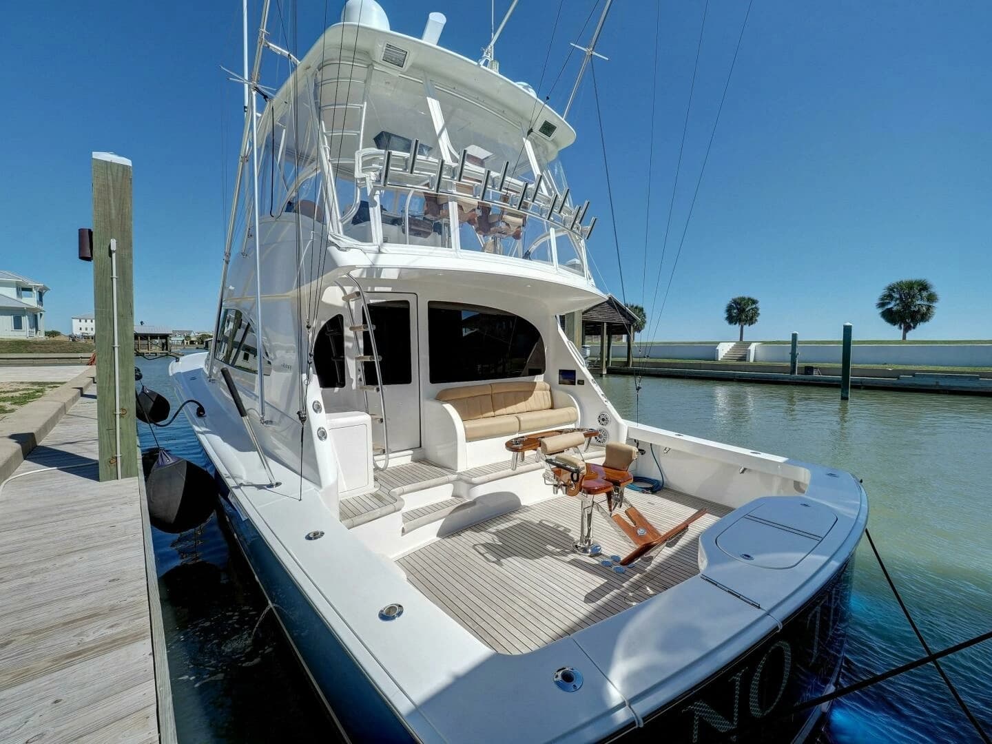 2017 Viking 52 Convertible - Image 51