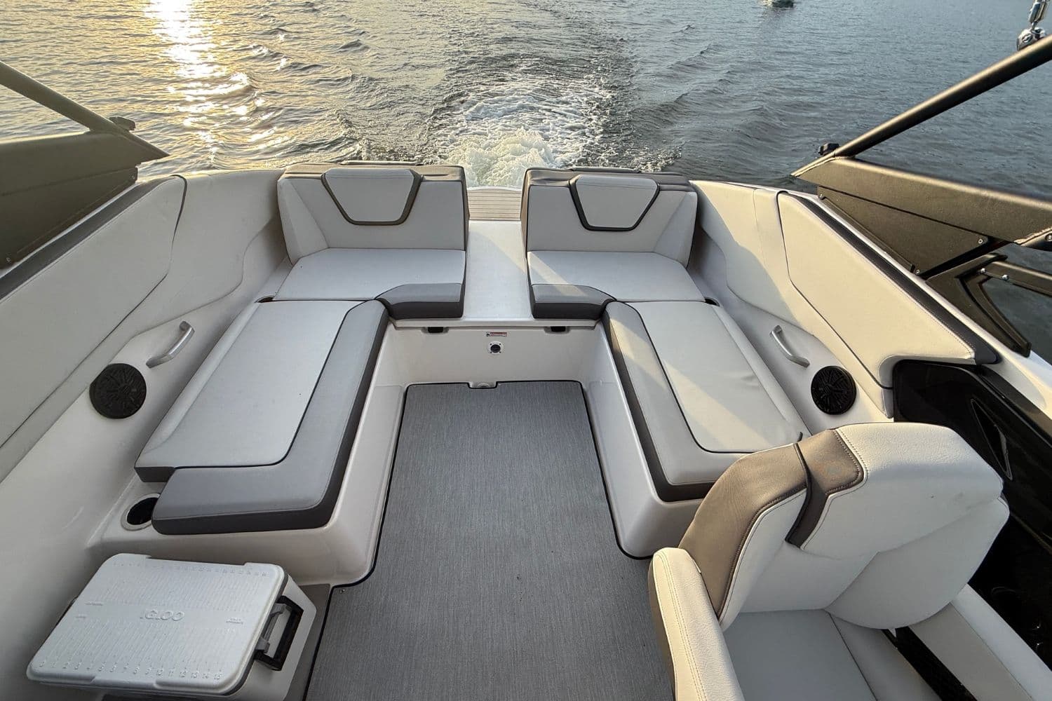 2026 Yamaha Boats AR250 - 12