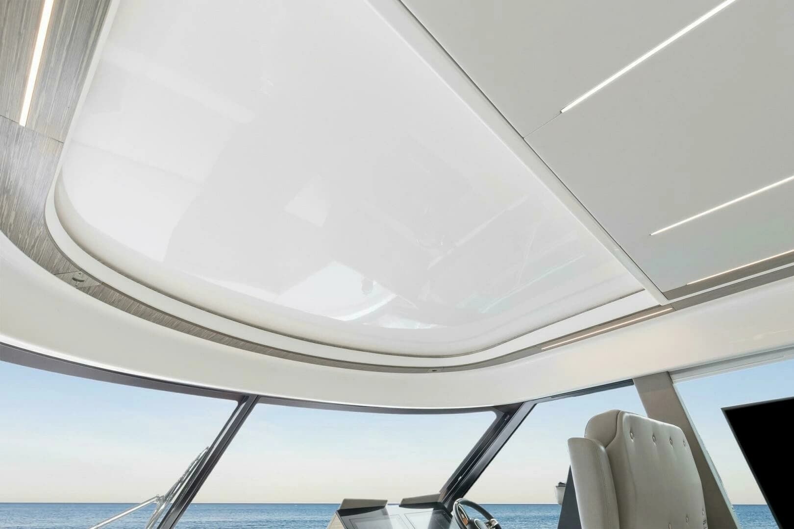 2019 Tiara Yachts C49 Coupe - Image 10