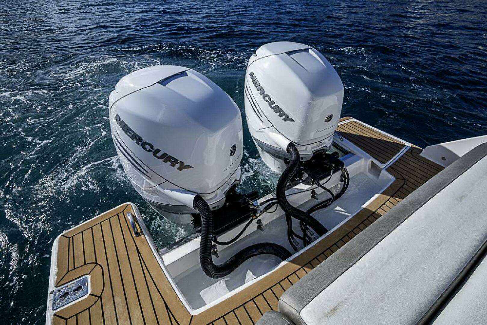 2023 Tiara Yachts 34LS - Image 53