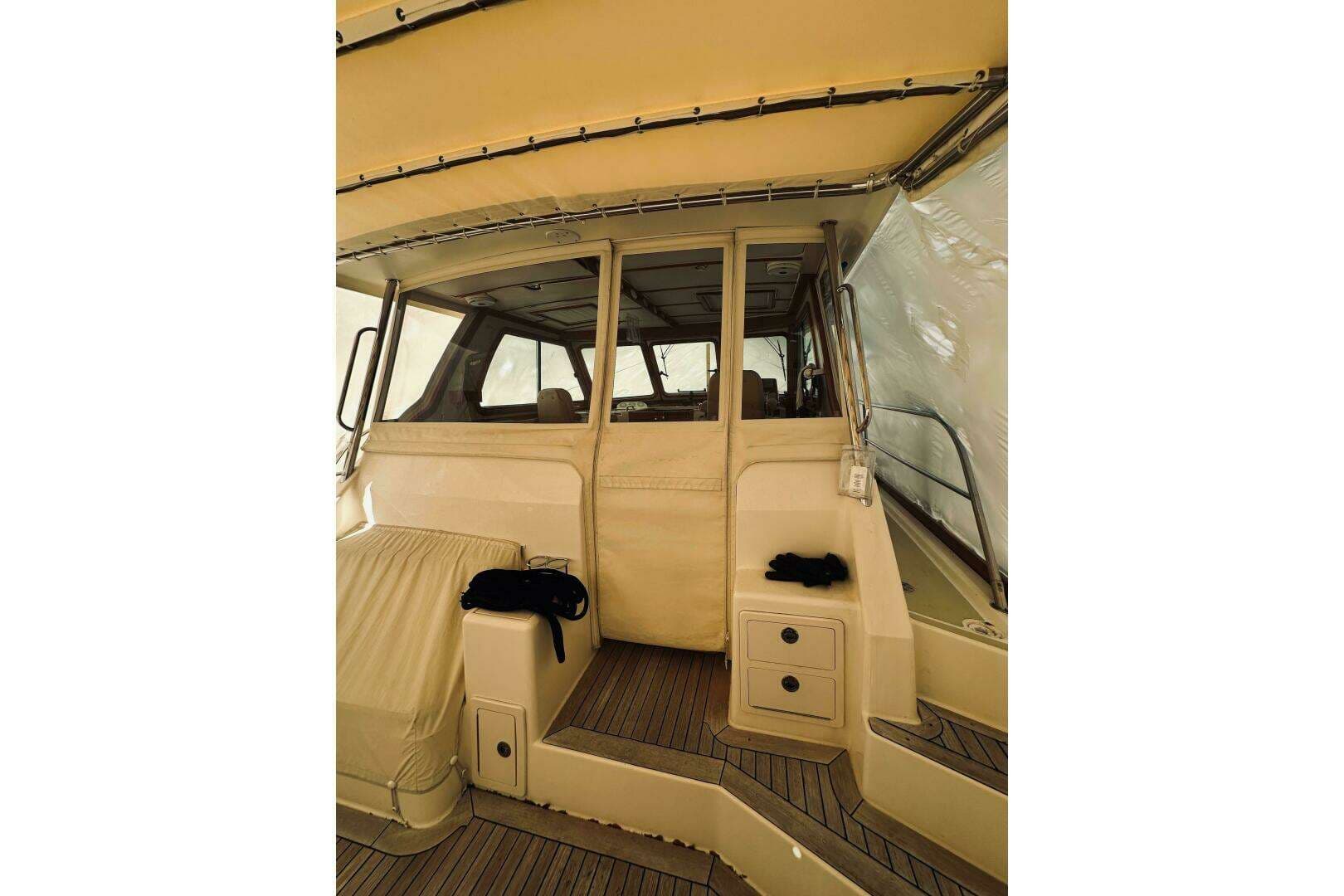 2008 Sabre 38 Hard Top Express - Image 6