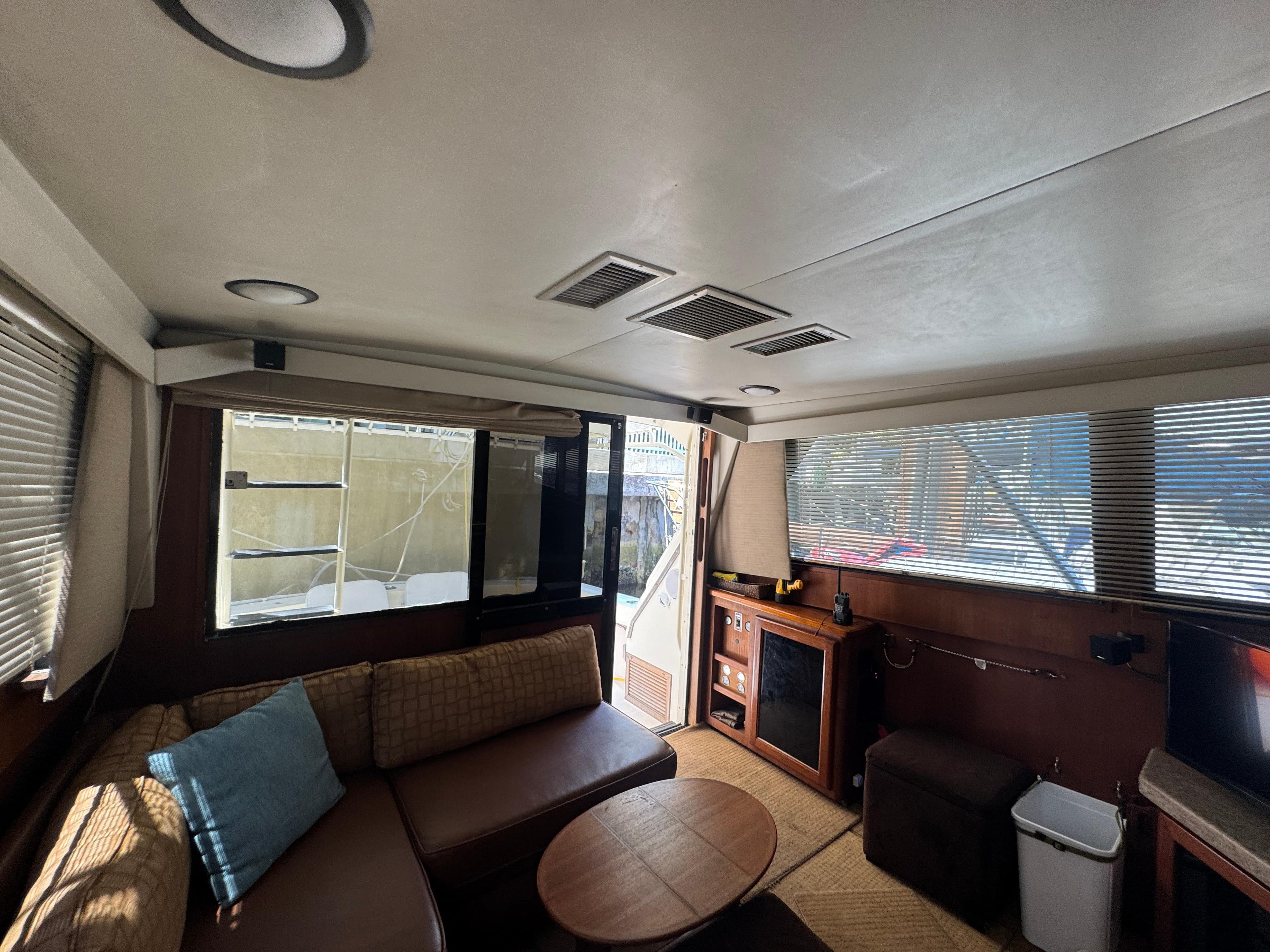 1990 Viking 35 - 89