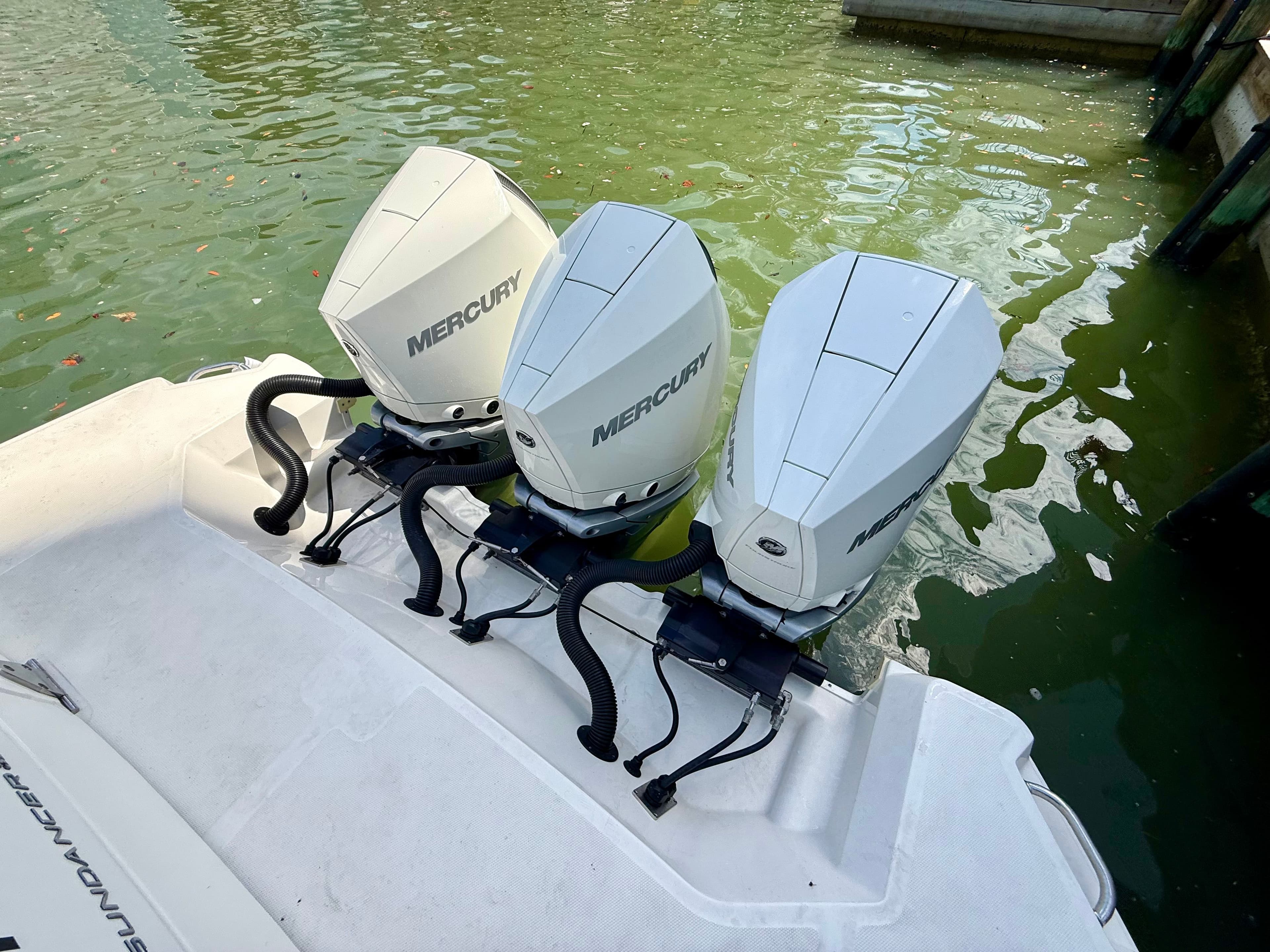 2023 Sea Ray Sundancer 320 - 10