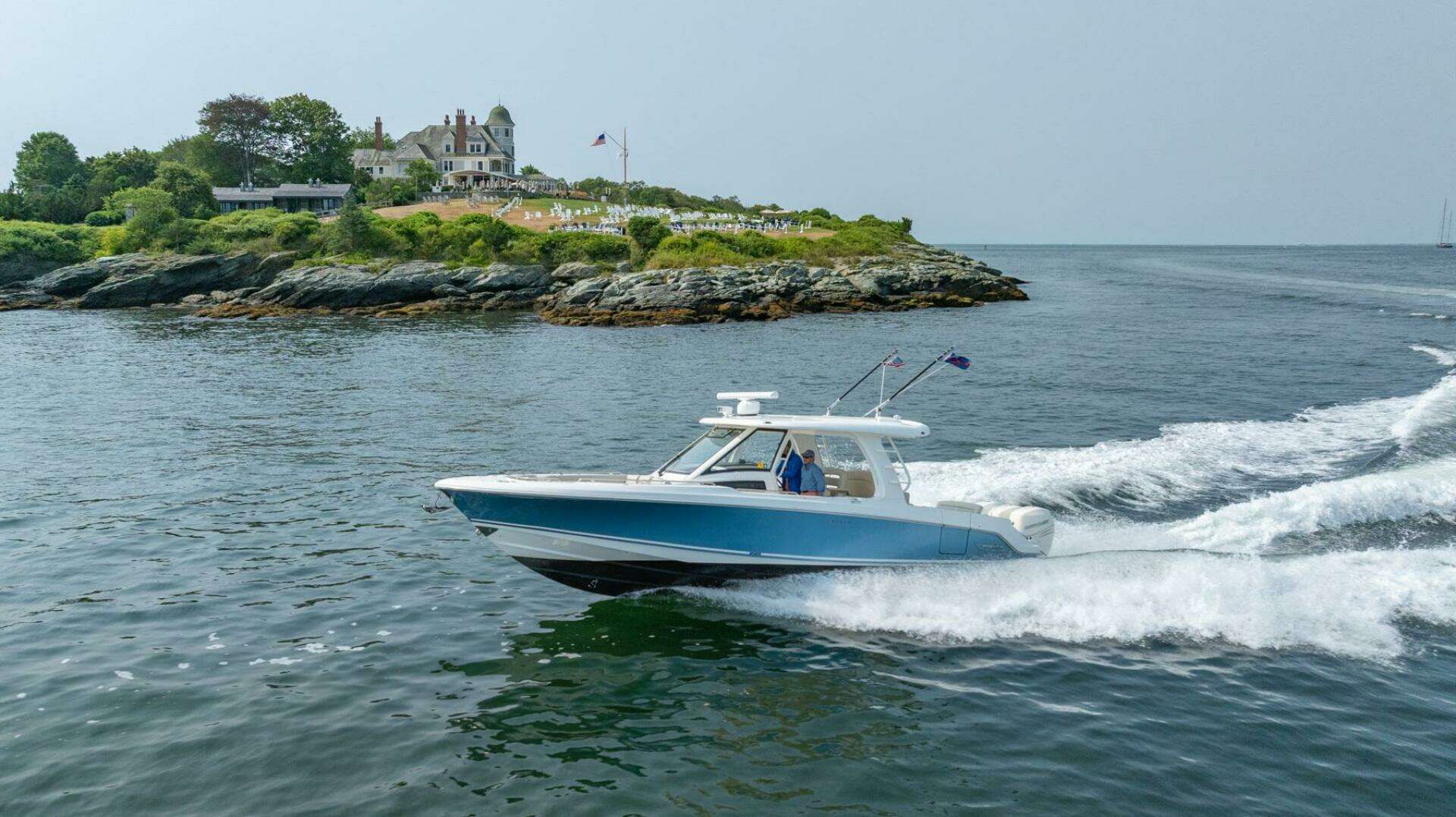2019 Boston Whaler 350 EX Realm - Image 45