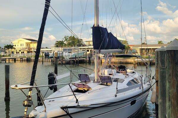 1997 Hunter 376