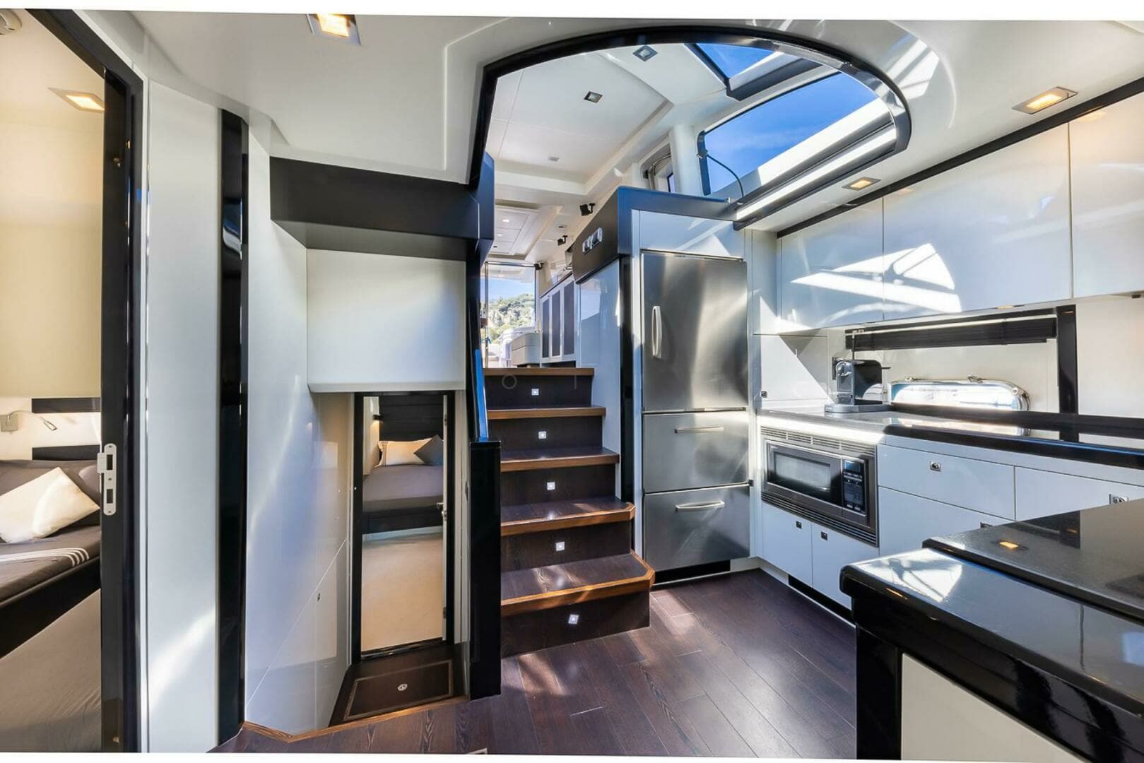 2011 Sunseeker PREDATOR 74 - Image 15