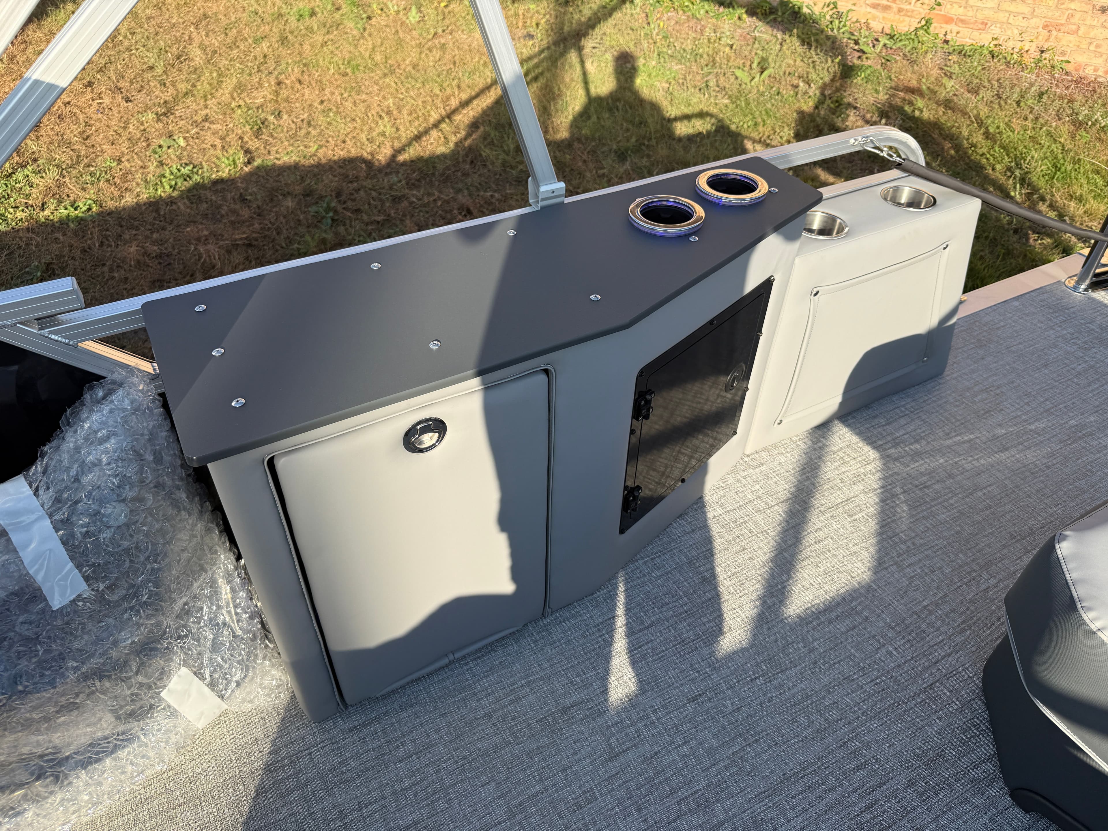 2026 Tahoe LTZ 200HP CRB 2385 Cruise Rear Bench Tritoon - 19