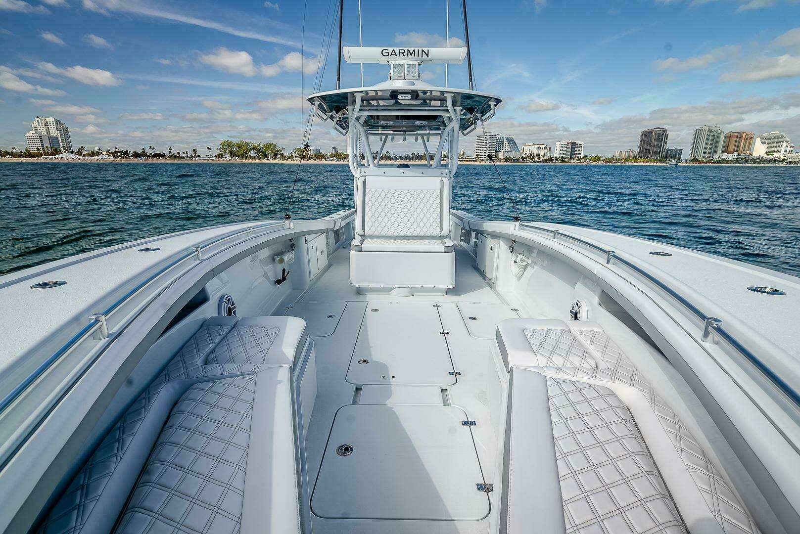2023 Yellowfin 36 Offshore - Image 11