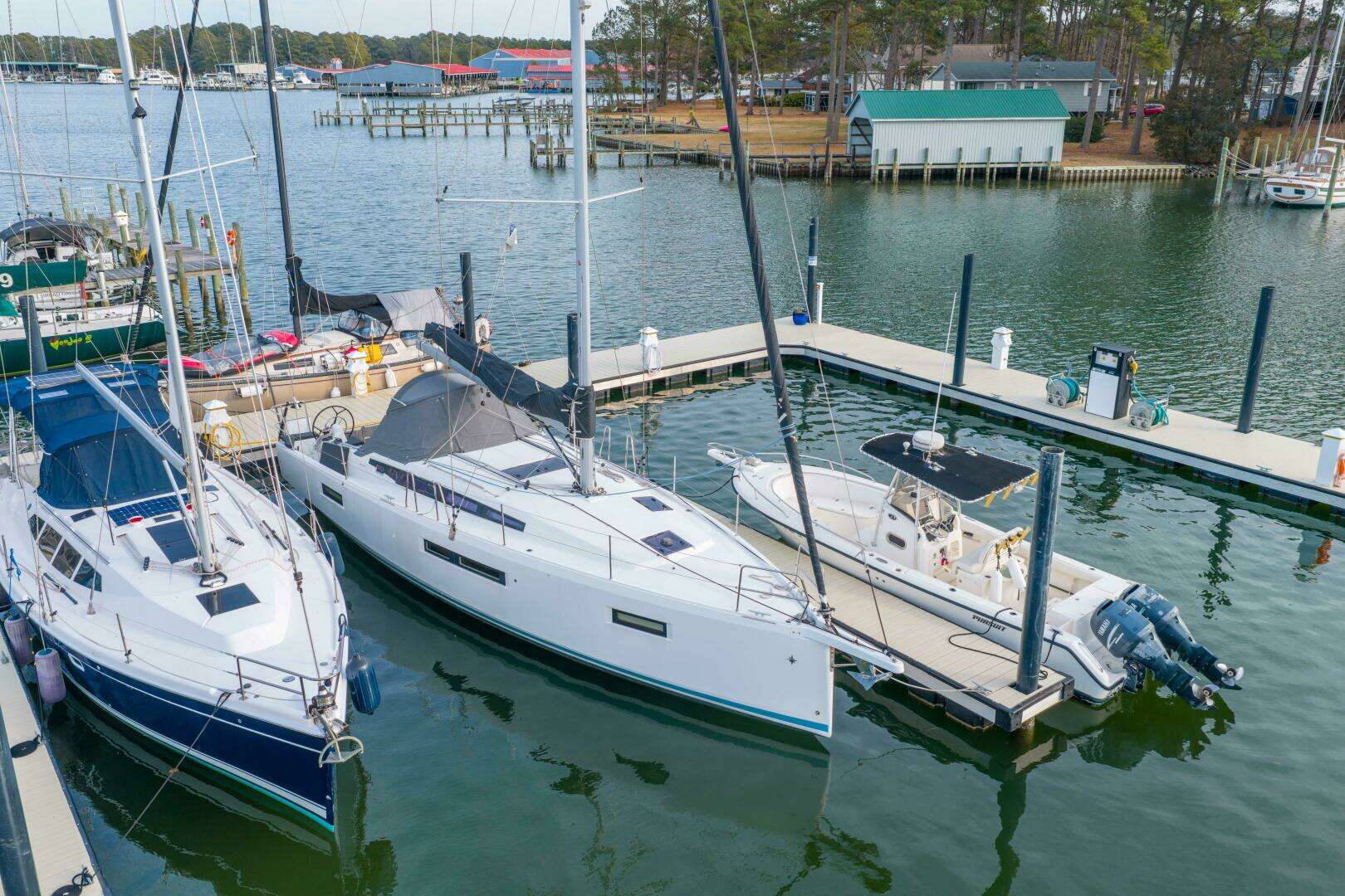 2023 Jeanneau Sun Odyssey 410 - Image 13