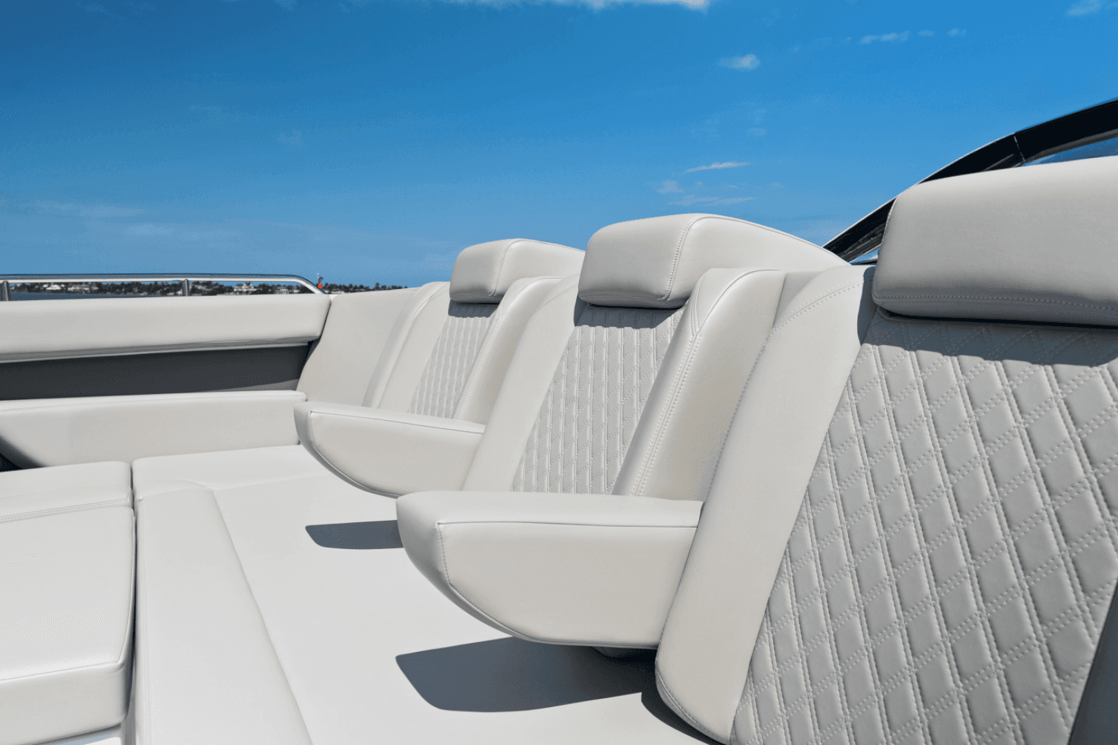 2026 Cruisers Yachts 50GLS OB - Image 68