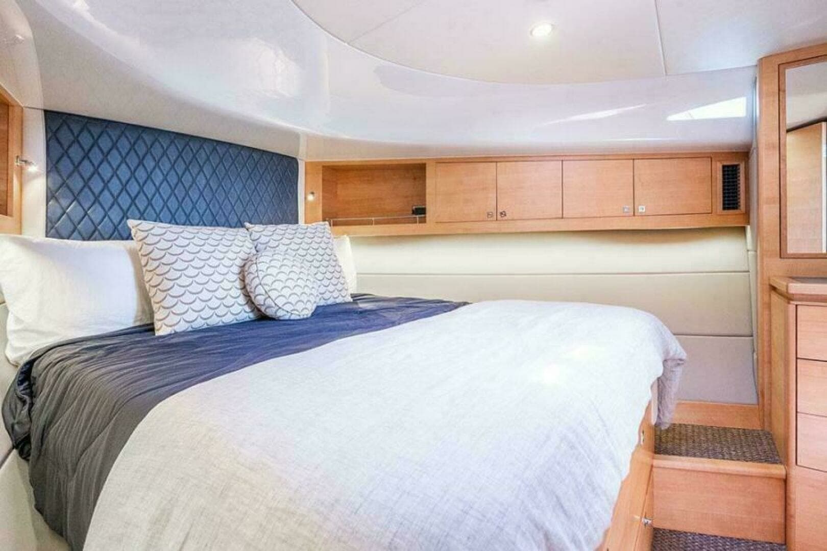2019 Palm Beach Motor Yachts GT50 - Image 41