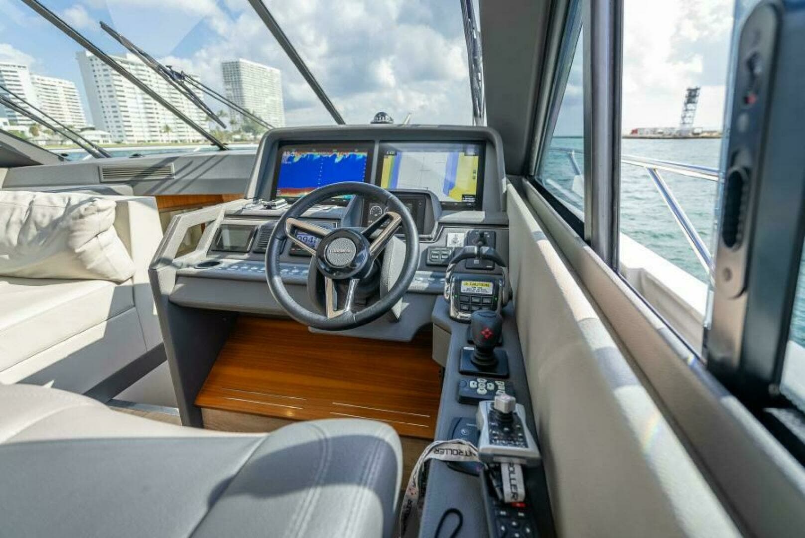 2021 Maritimo X50 - Image 19