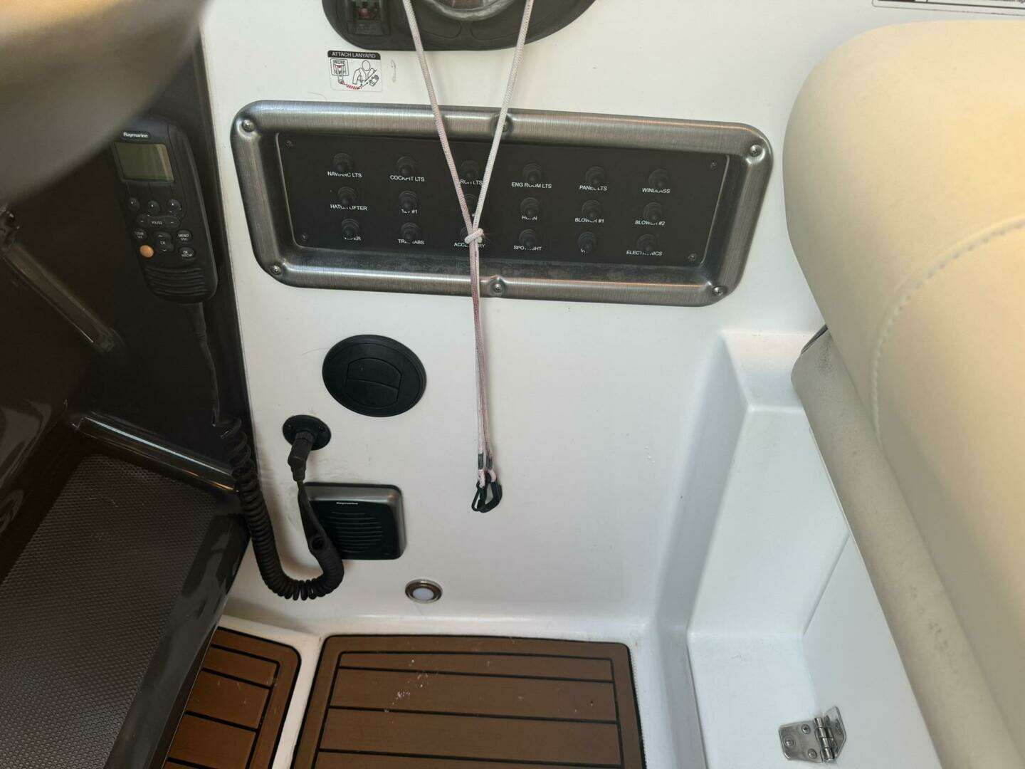 2018 Monterey 295 SY - Image 23