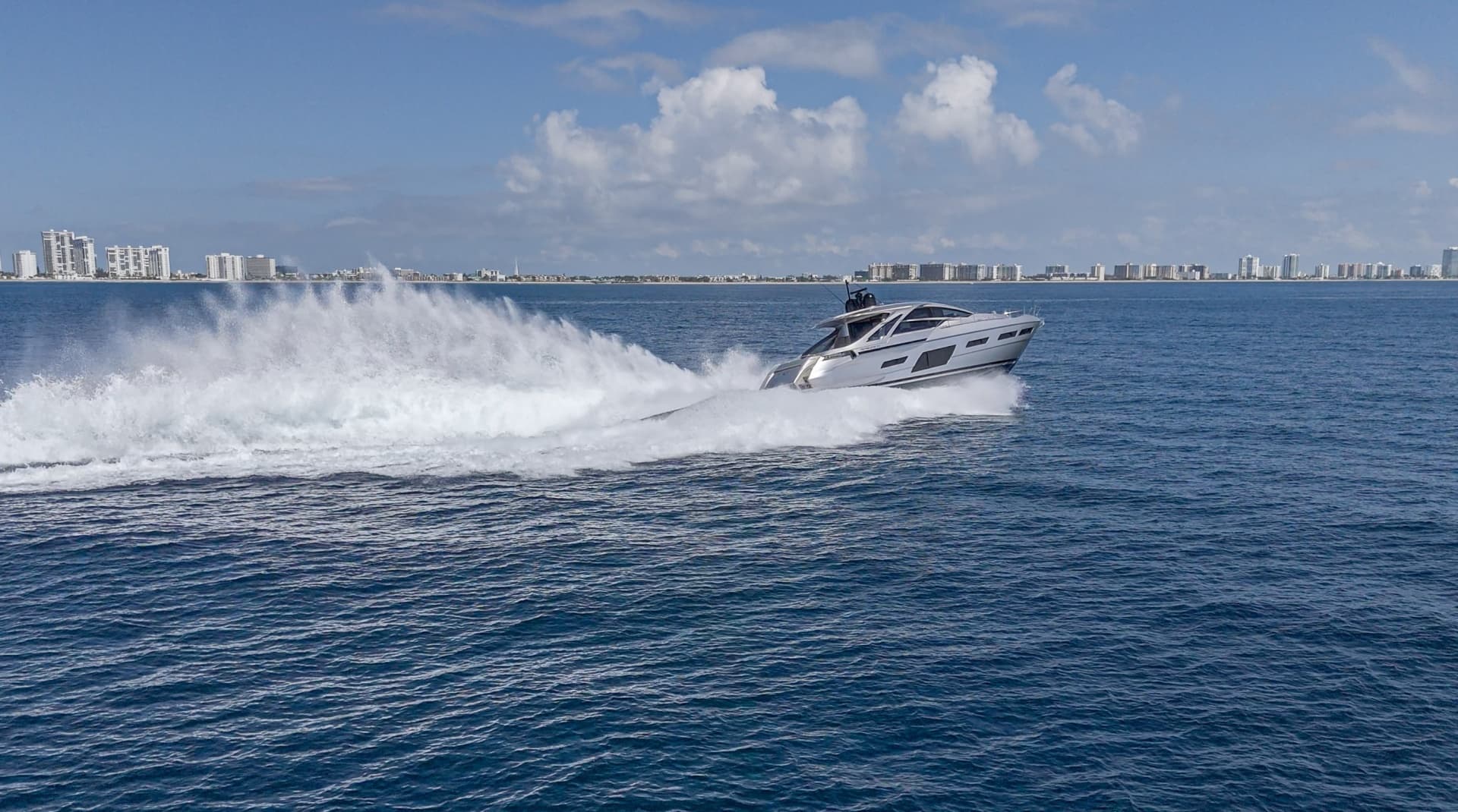 2024 Pershing 7X - Image 12