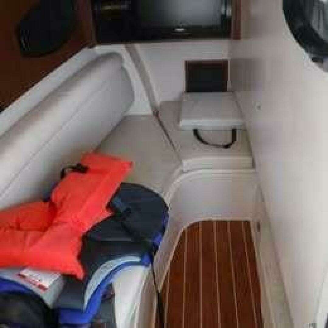 2016 Grady-White 335 Freedom, 109 hours - Image 9