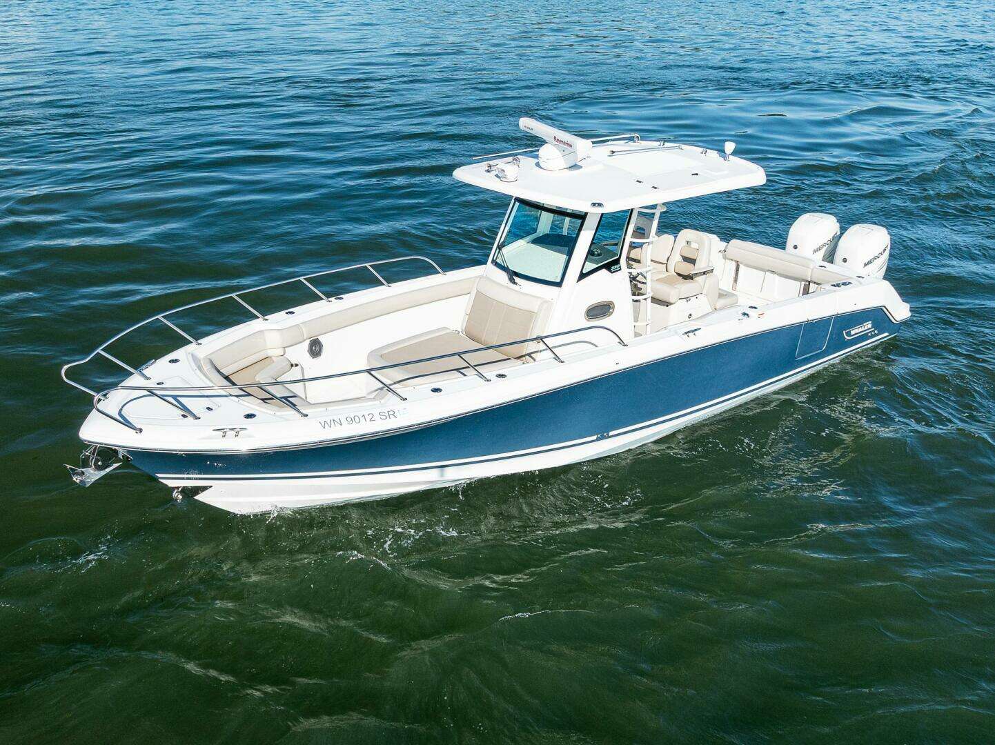 2017 Boston Whaler 330 Outrage - Image 2