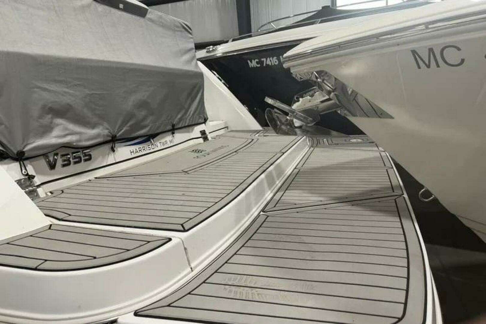 2022 Four Winns 355 Vista Coupe - Image 9