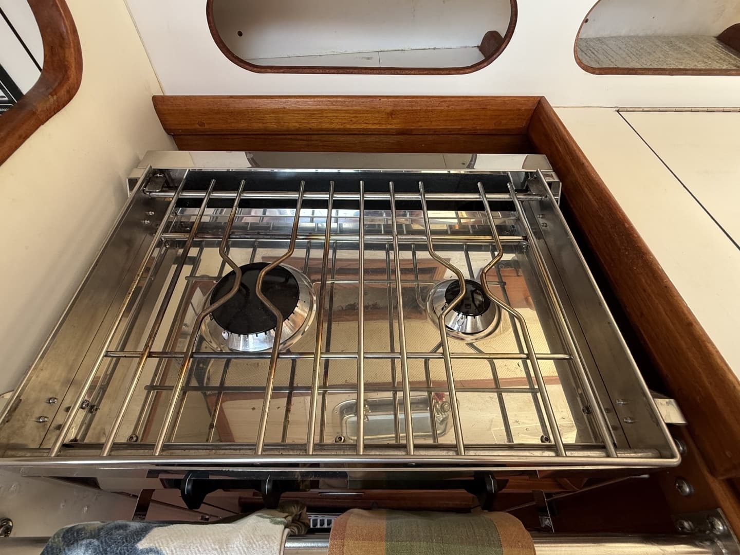 1990 Caliber 38 - Image 5