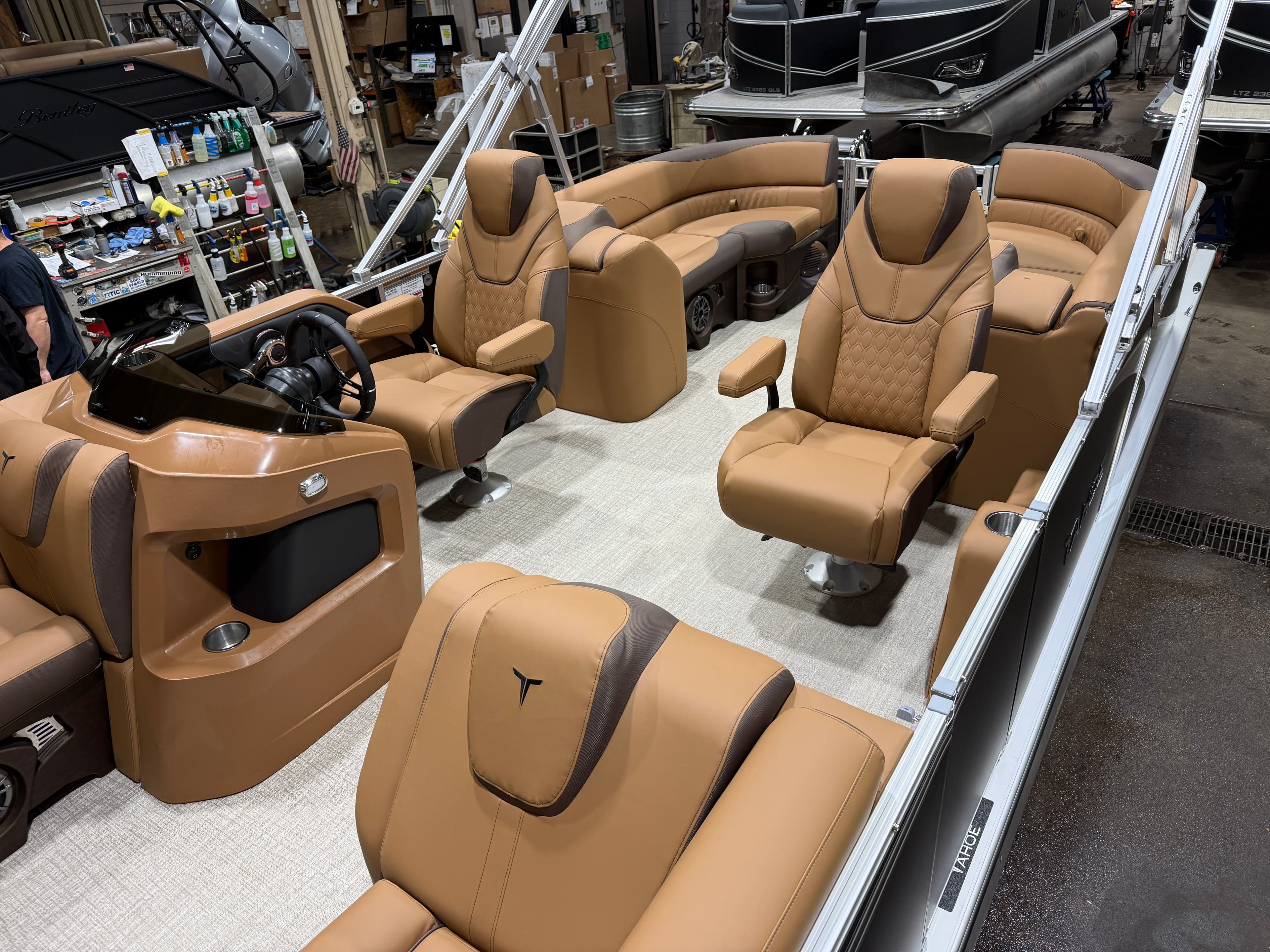 2026 Tahoe LTZ 2385 Quad Lounge & 4-Stroke - 2