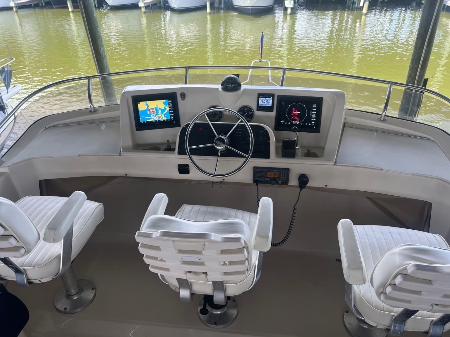 2006 Mainship 34 Trawler - Image 21