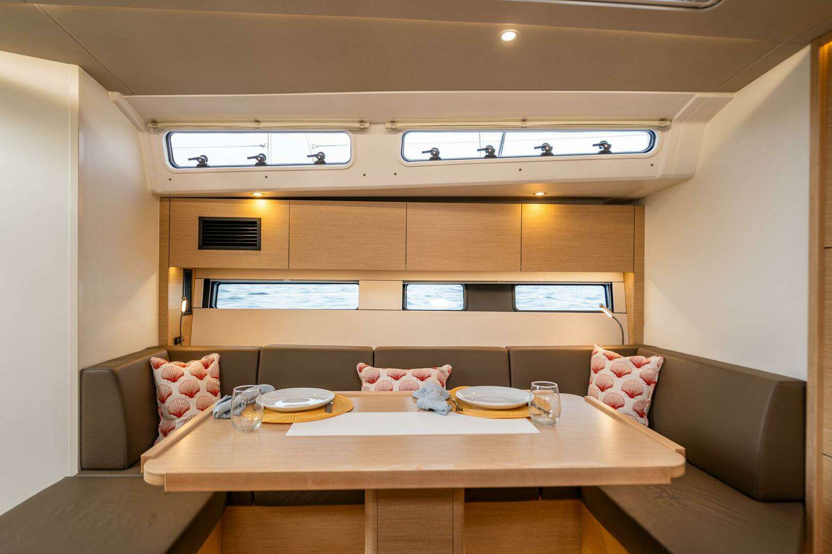 2025 Hanse 460 - Image 16