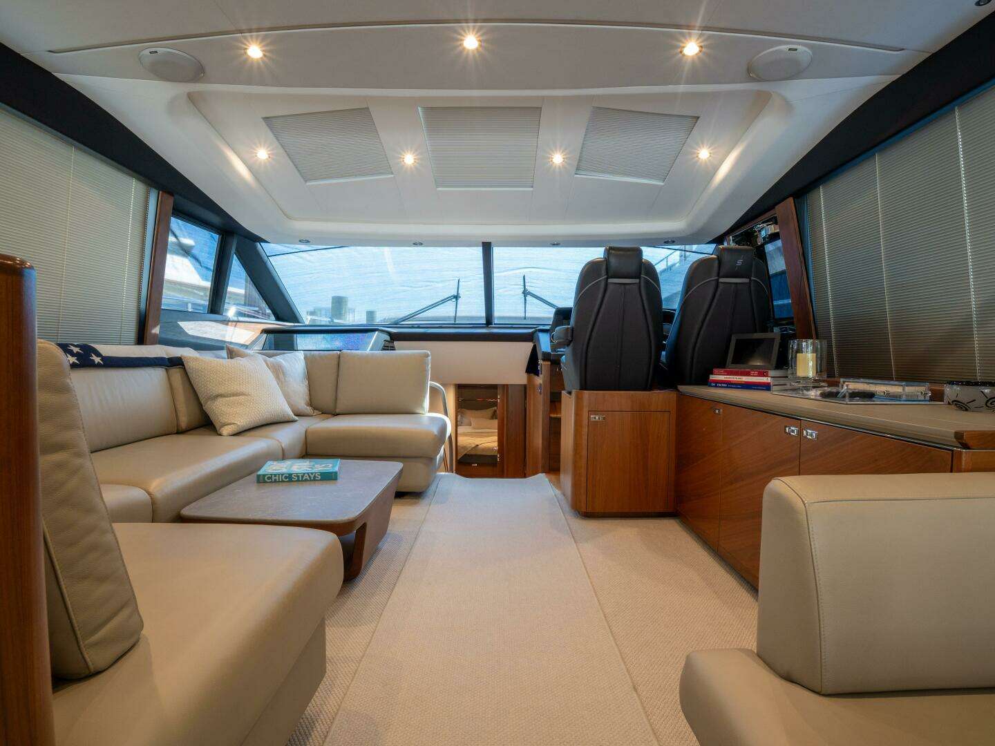 2020 Princess S66 - Image 26