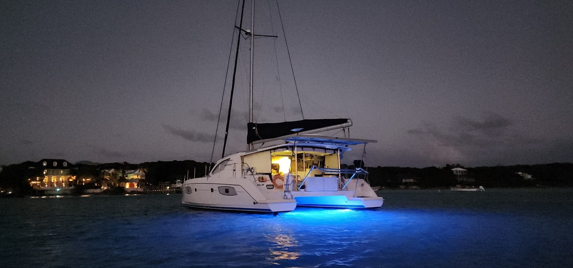 2012 Leopard 44 - Image 3
