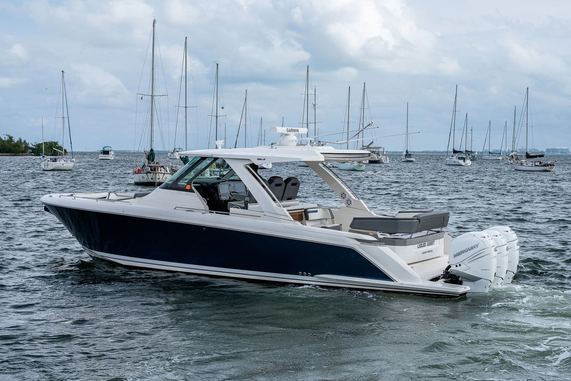 2021 Tiara Yachts 38 LS - 6