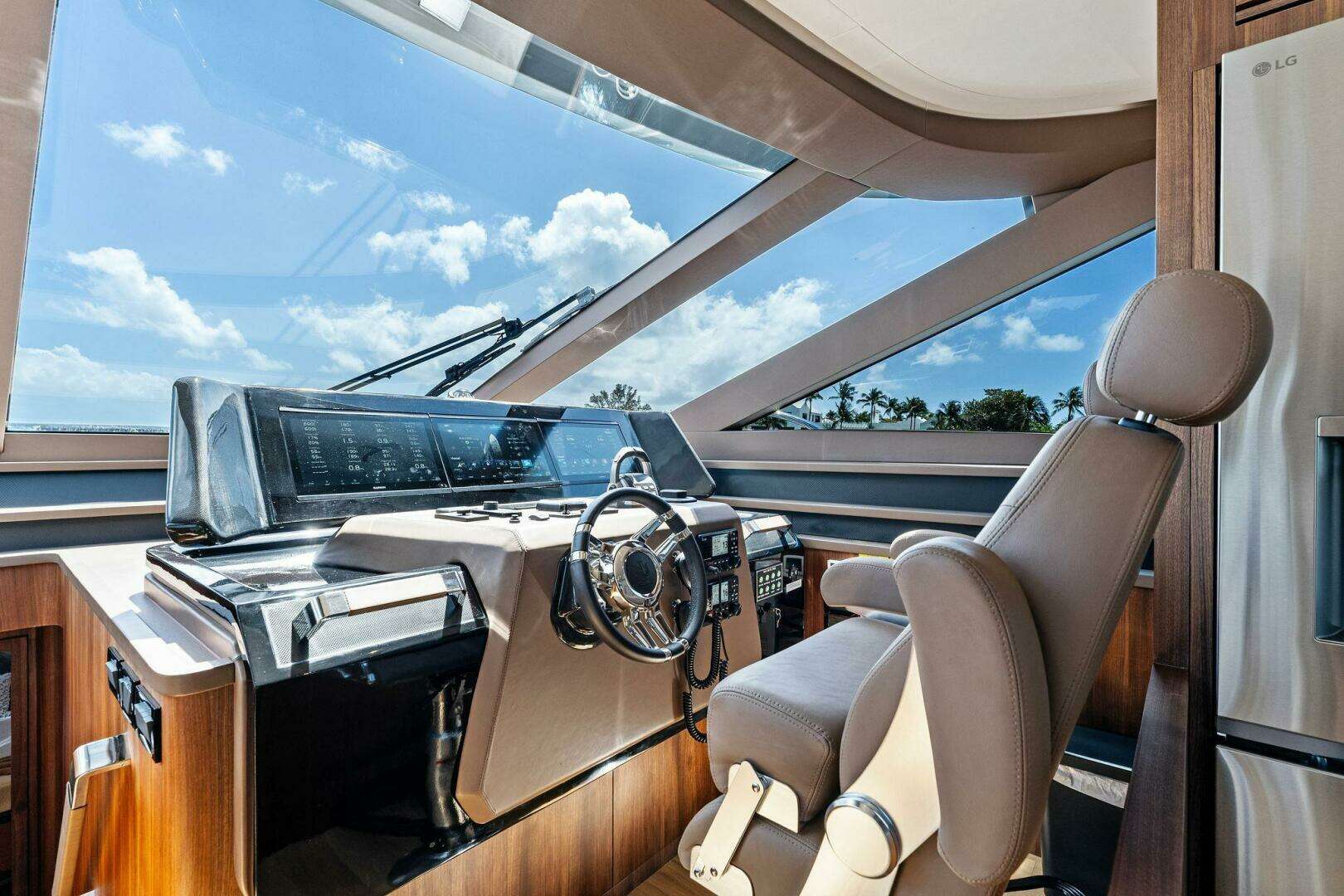 2027 Aquitalia Yachts Flybridge - Image 20