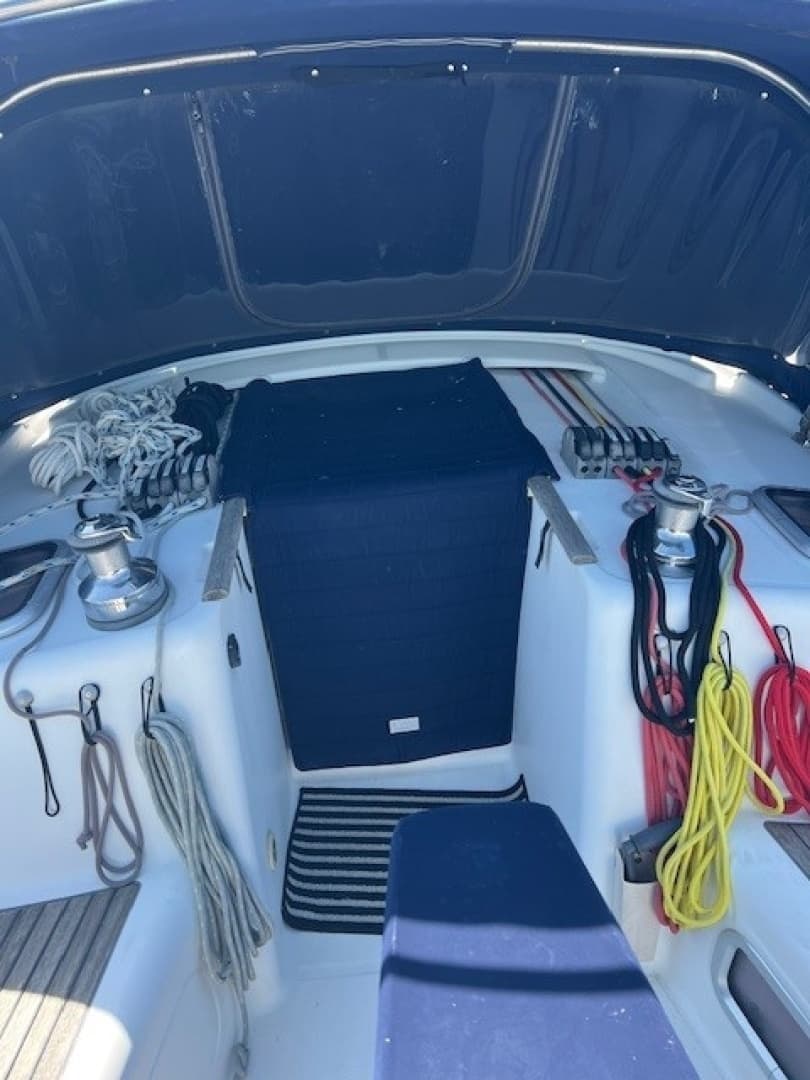 2009 Beneteau Oceanis 43 - Image 20