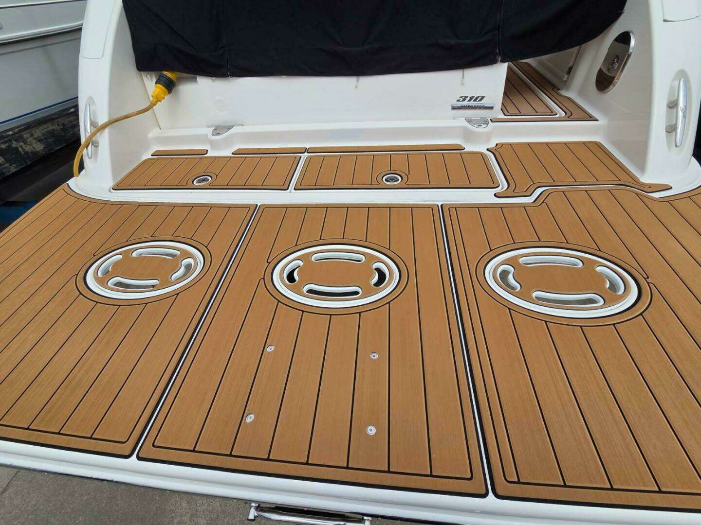 2010 Sea Ray 310 Sundancer - Image 5