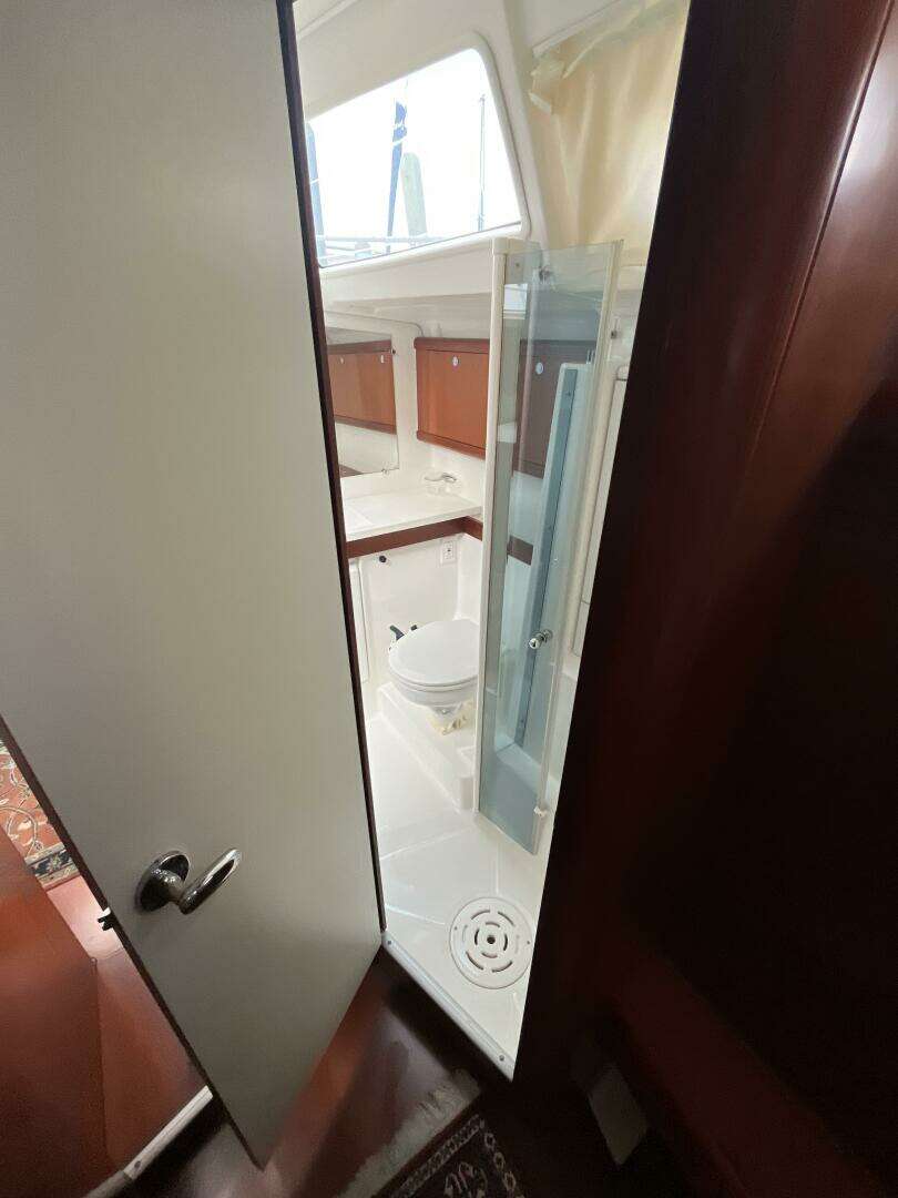2007 Beneteau 49 - Image 27