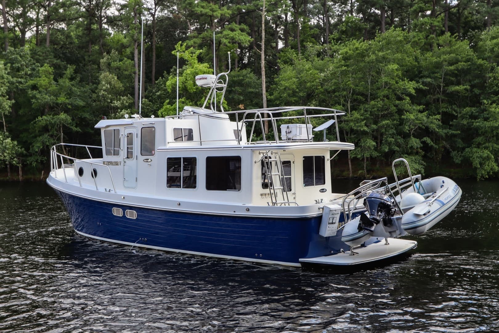2004 American Tug 34 - Image 2