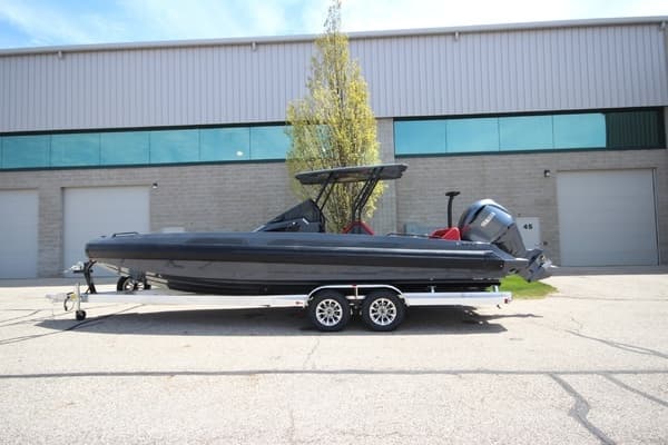 2026 Iron 827 T-Top