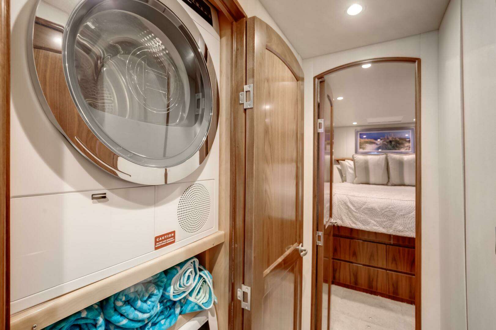 2019 Viking 62 Convertible - Image 13
